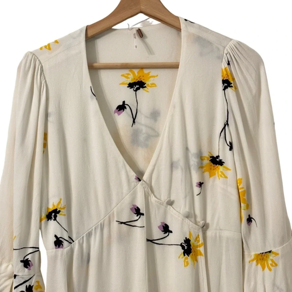 FREE PEOPLE Time On My Side Floral Wrap Mini Dress in White Size XS